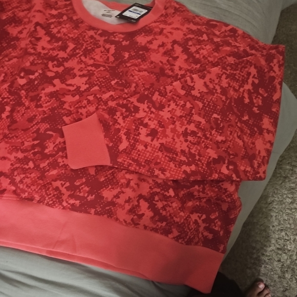 Under armour rival pink camo long sleve - Picture 3 of 7